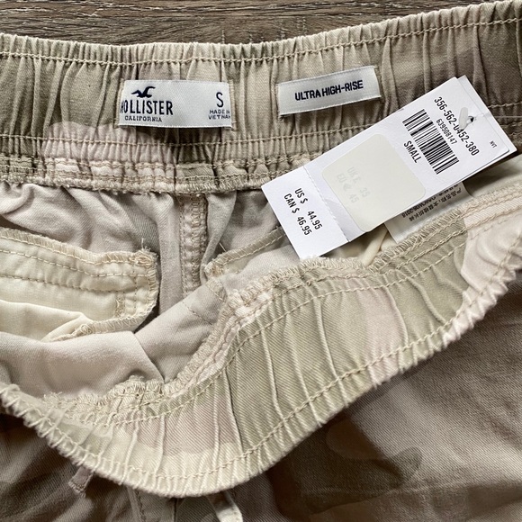 NWT Hollister ultra high rise camo khaki joggers - Picture 3 of 4